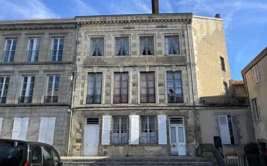 집 에 Le Dorat, Nouvelle-Aquitaine 11391452