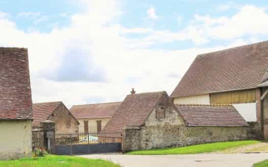 집 에 세농체, Centre-Val de Loire 11391467
