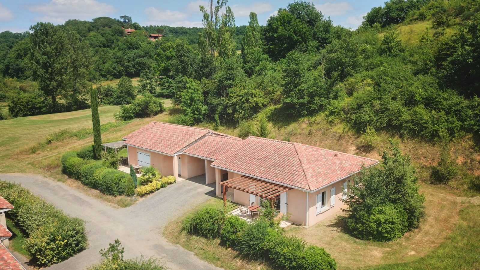 Будинок в Masseube, Occitanie 11391589