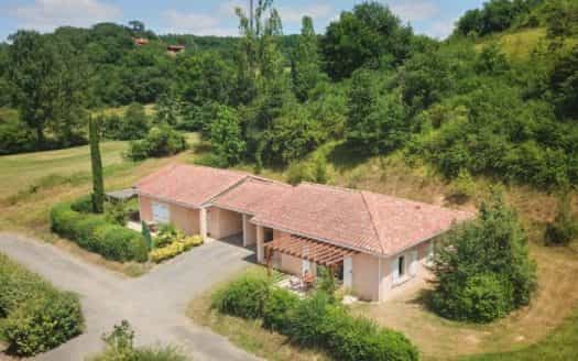 بيت في Masseube, Occitanie 11391593