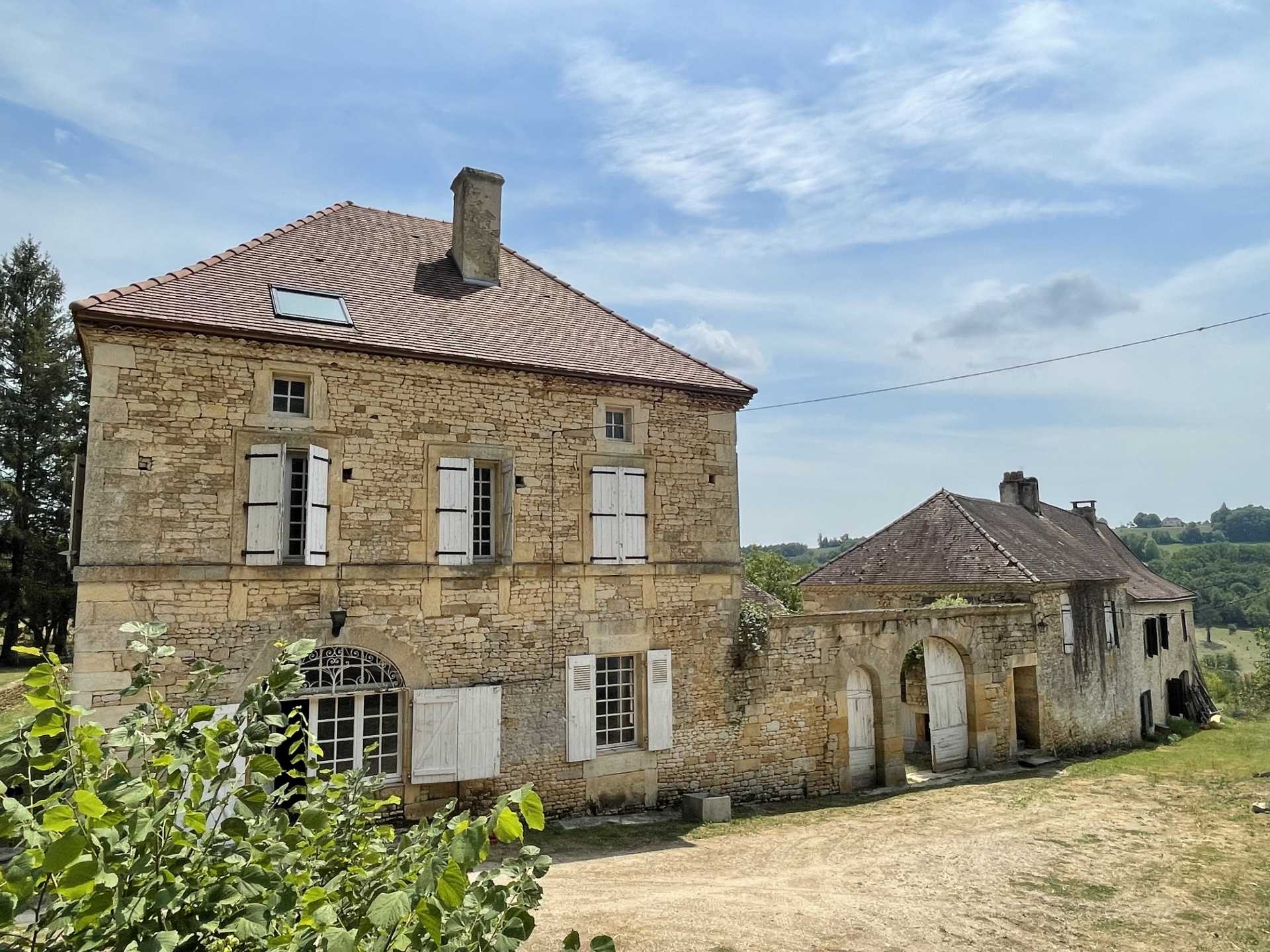 Rumah di Auba, Nouvelle-Aquitaine 11391597