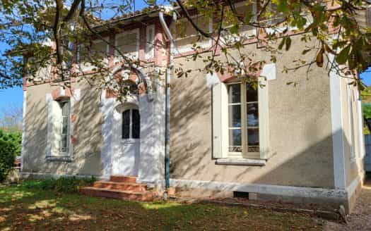 Rumah di Villeneuve-sur-Lot, Nouvelle-Aquitaine 11391660