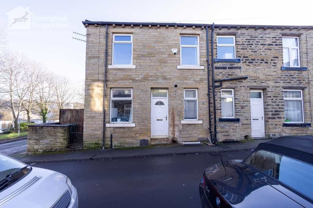 House in Keighley, Bradford 11391671