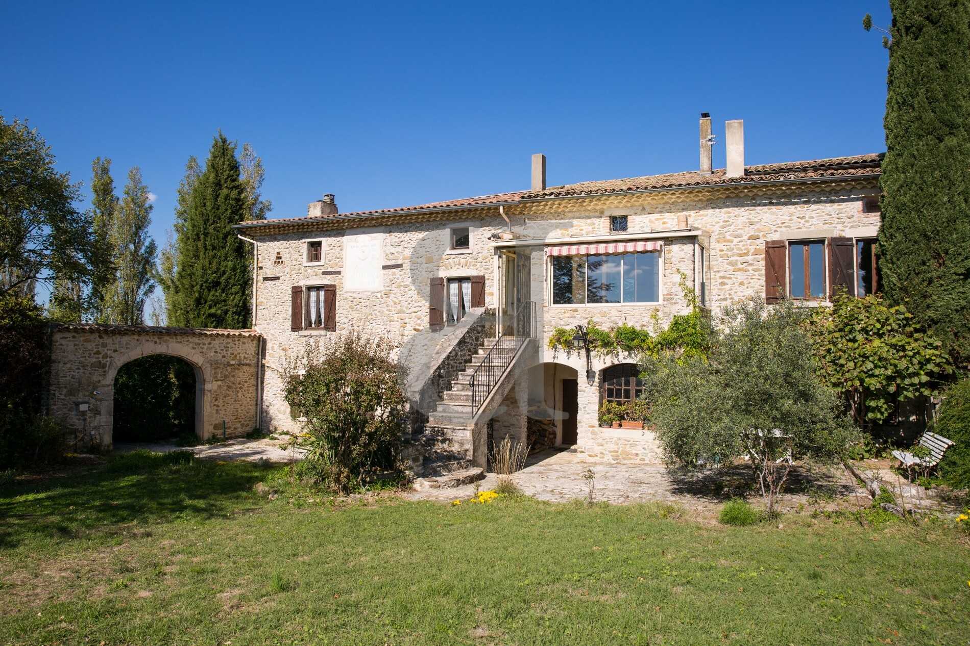 Rumah di La Begude-de-Mazenc, Auvergne-Rhone-Alpes 11391687
