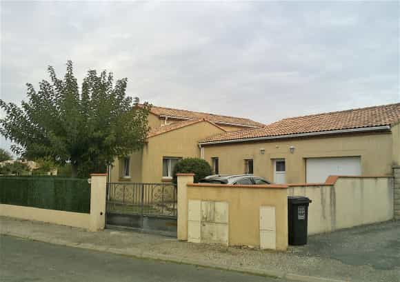 Rumah di Bias, Nouvelle-Aquitaine 11391697