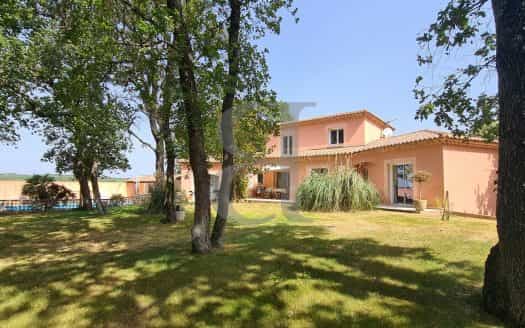 Casa nel Sainte-Cécile-les-Vignes, Provenza-Alpi-Costa Azzurra 11391776