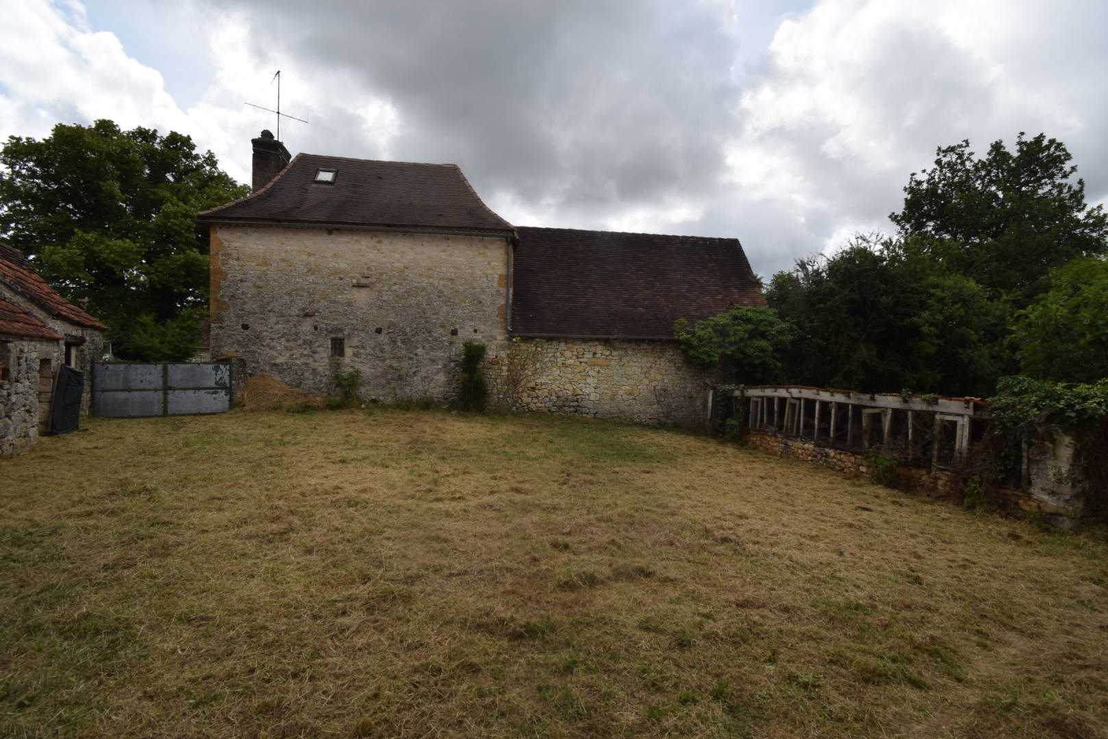σπίτι σε Saint-Cyprien, Nouvelle-Aquitaine 11391794