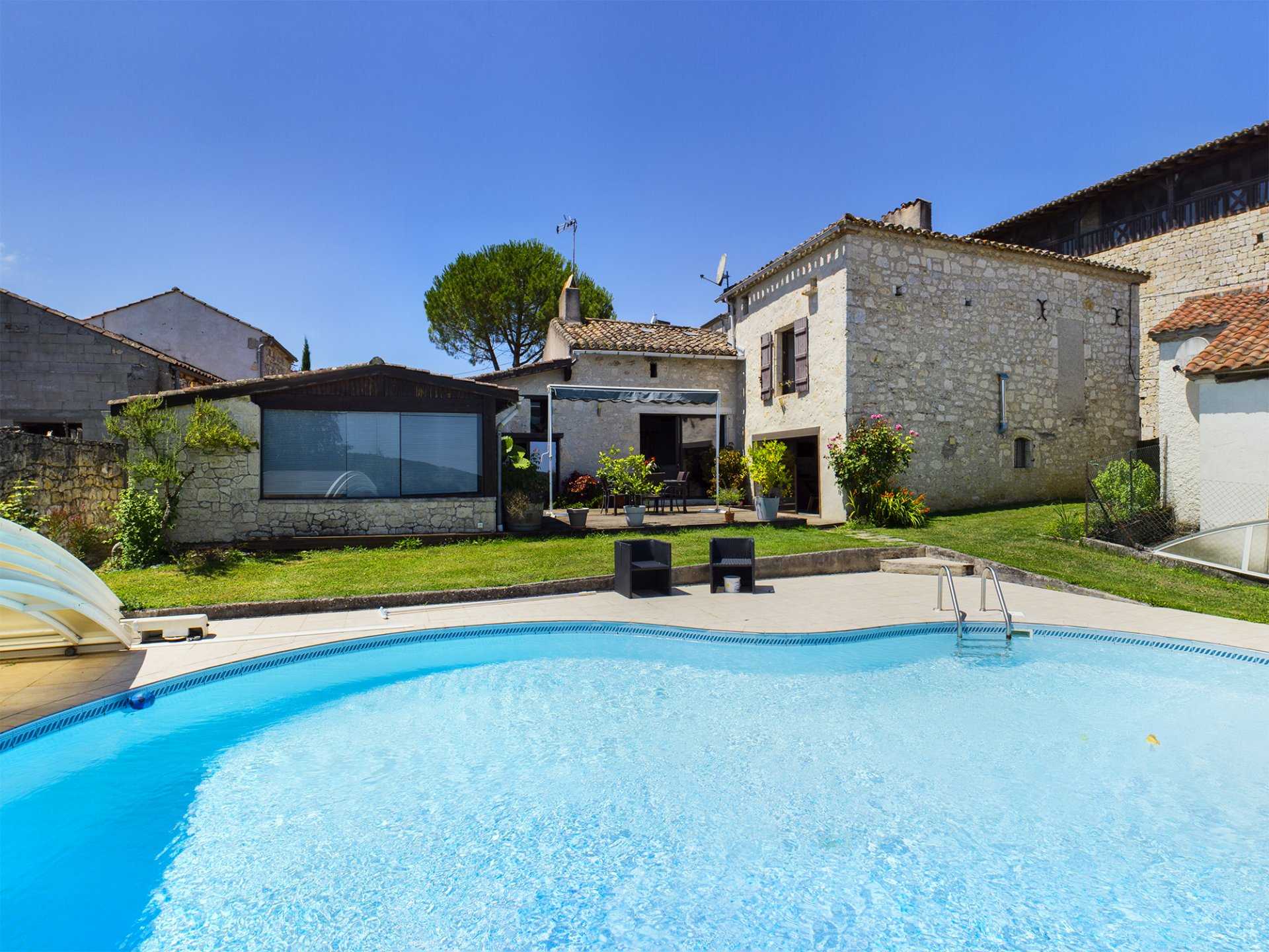 House in Frespech, Nouvelle-Aquitaine 11391824