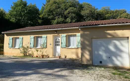 σπίτι σε Saint-Cyprien, Nouvelle-Aquitaine 11391831