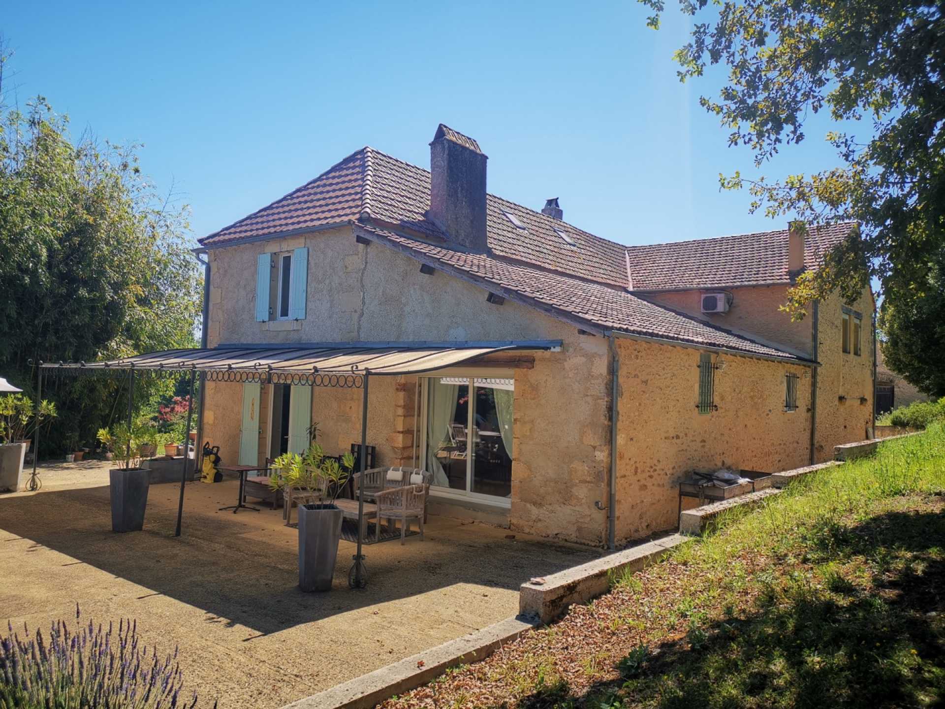 House in Saint-Cyprien, Nouvelle-Aquitaine 11391998