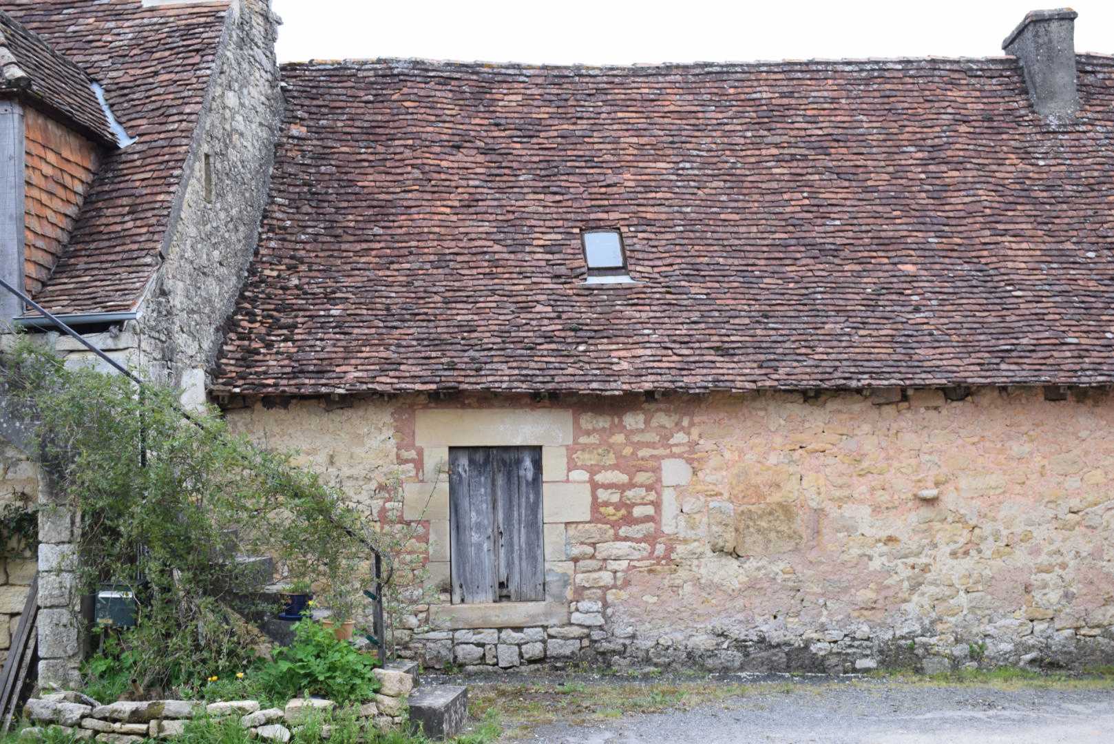 بيت في Hautefort, Nouvelle-Aquitaine 11392091