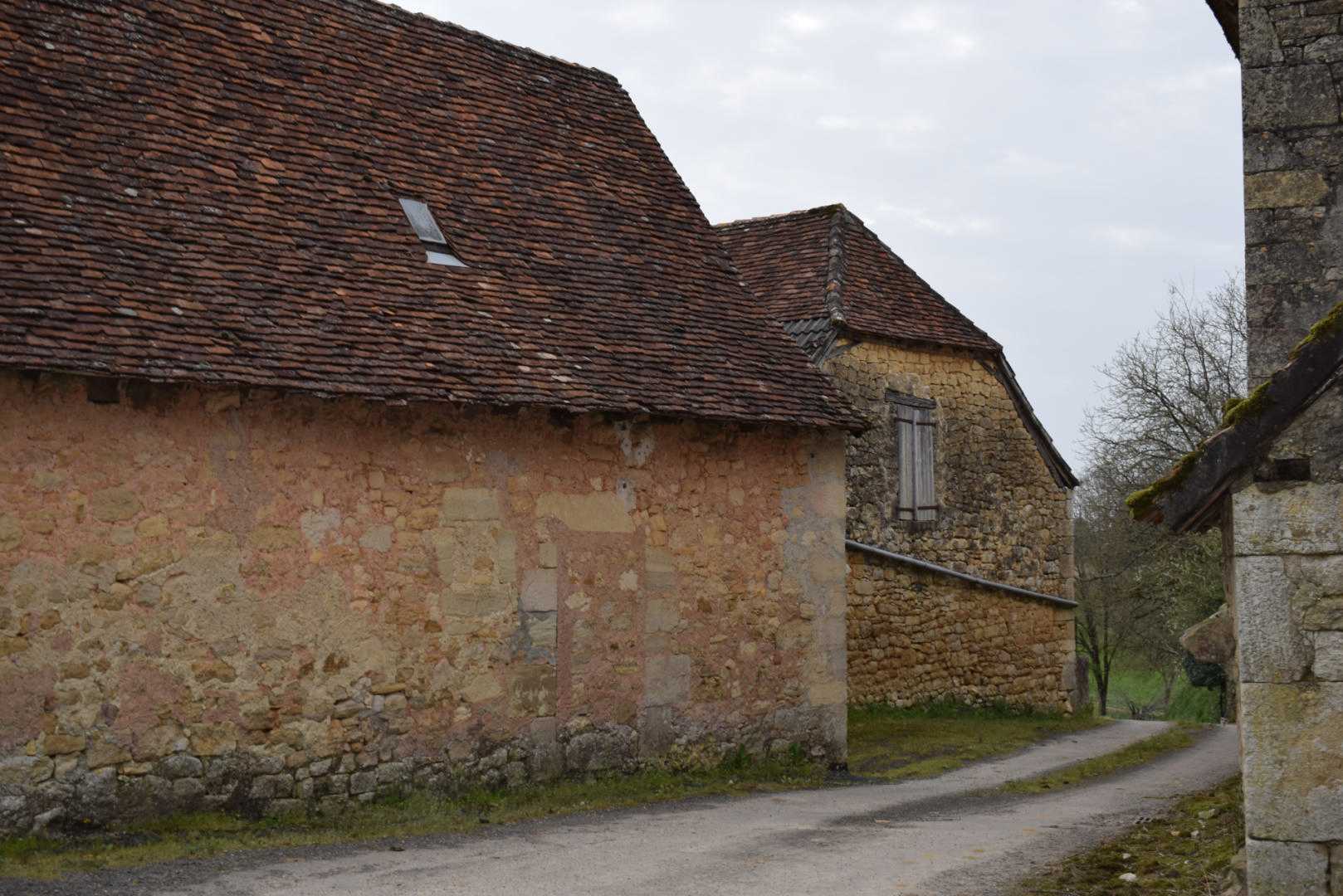 Huis in Hautefort, Nouvelle-Aquitaine 11392091