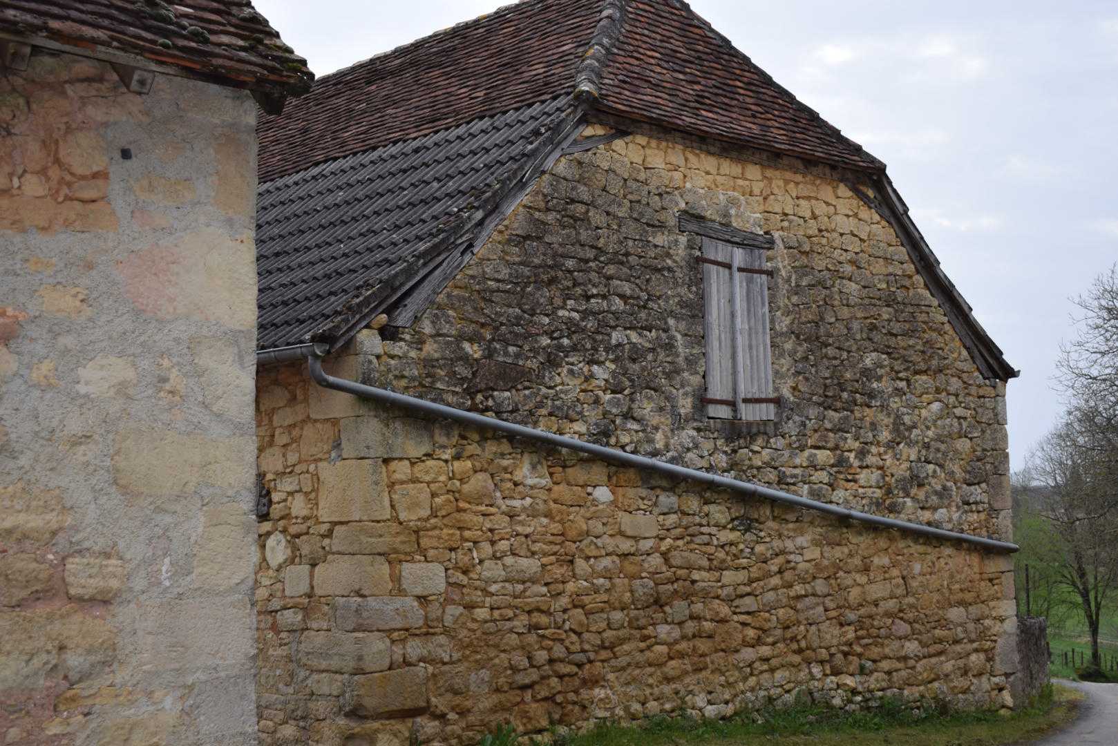 rumah dalam Hautefort, Nouvelle-Aquitaine 11392091