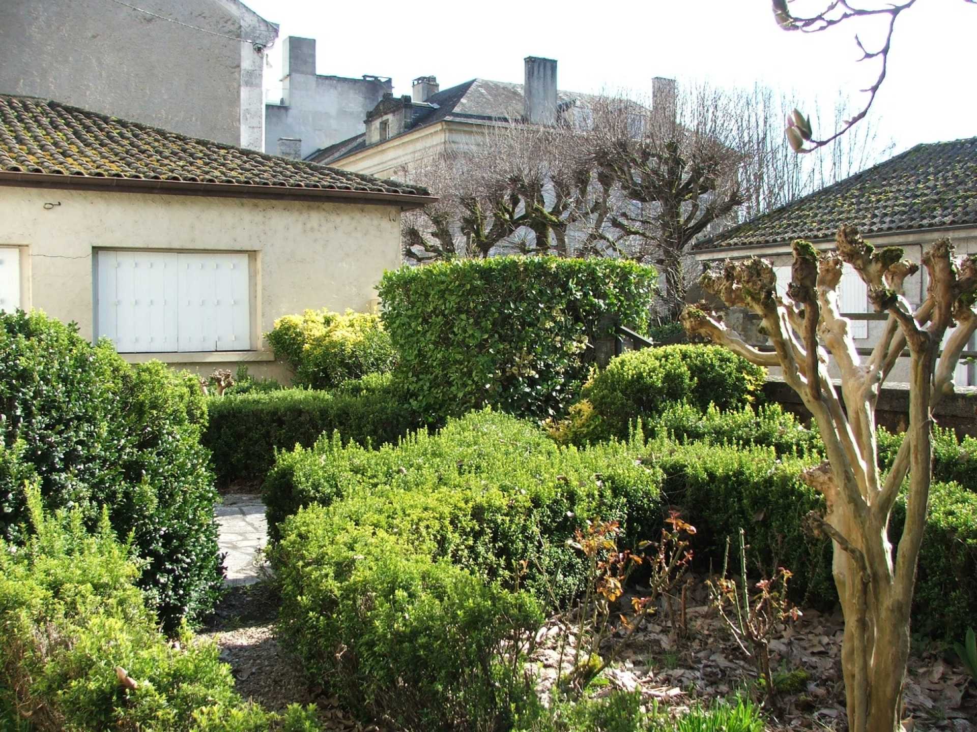 House in Le Bugue, Nouvelle-Aquitaine 11392140