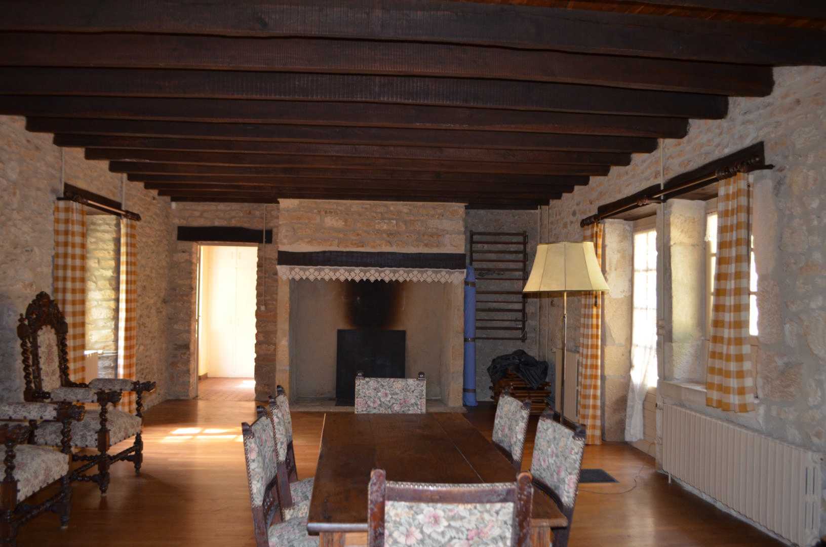 मकान में Montignac, Nouvelle-Aquitaine 11392158