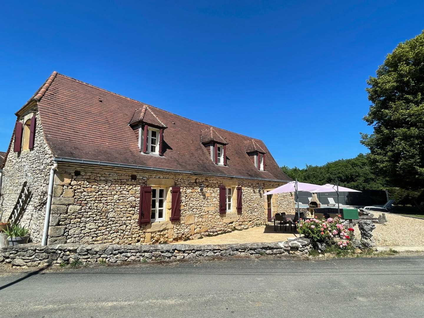 मकान में Montignac, Nouvelle-Aquitaine 11392175