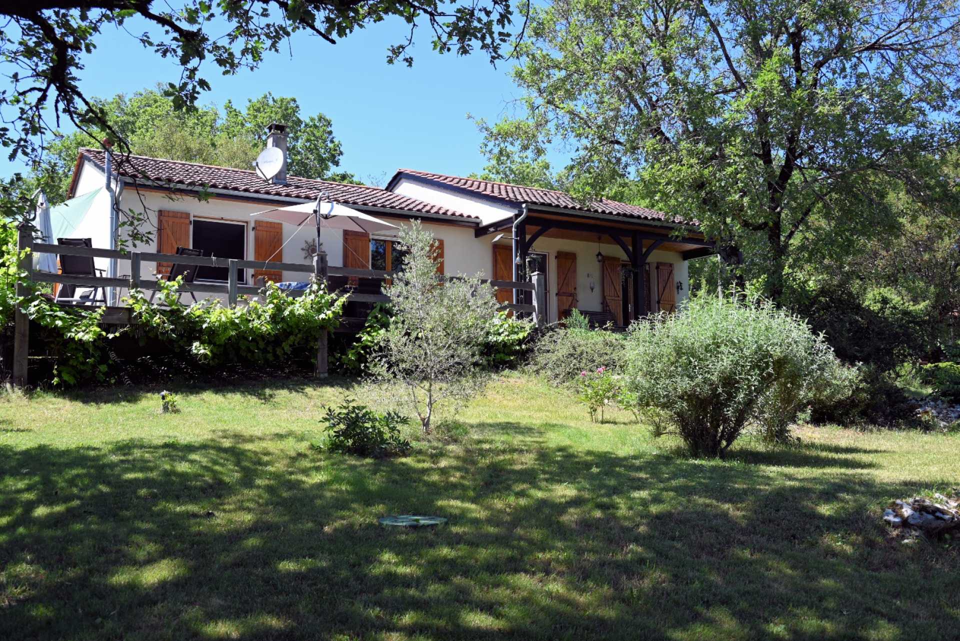 House in Saint-Cyprien, Nouvelle-Aquitaine 11392191