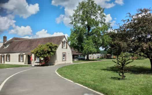 House in Le Mans, Pays de la Loire 11392228
