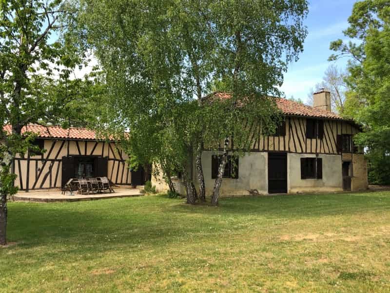 بيت في Demu, Occitanie 11392233
