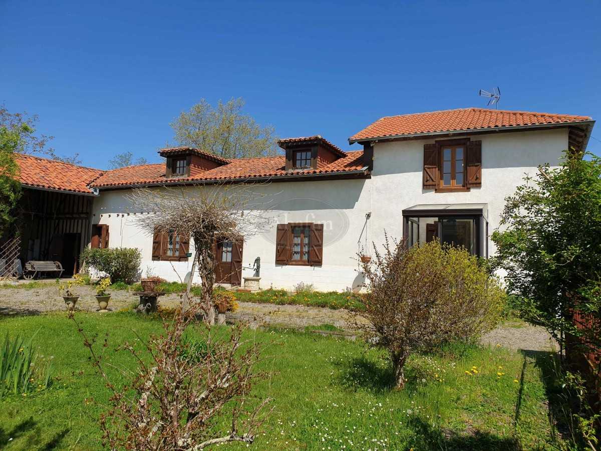 Haus im Castelnau-Magnoac, Occitanie 11392248
