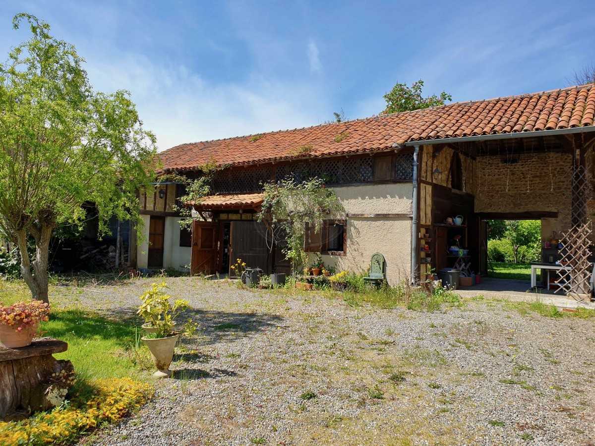 σπίτι σε Castelnau-Magnoac, Occitanie 11392248