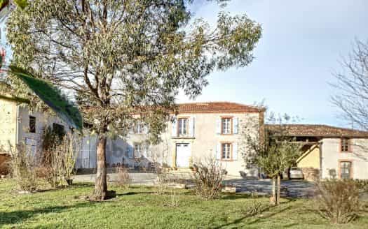 Dom w Castelnau-Magnoac, Oksytania 11392265