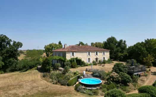 жилой дом в Roquebrune, Occitanie 11392343