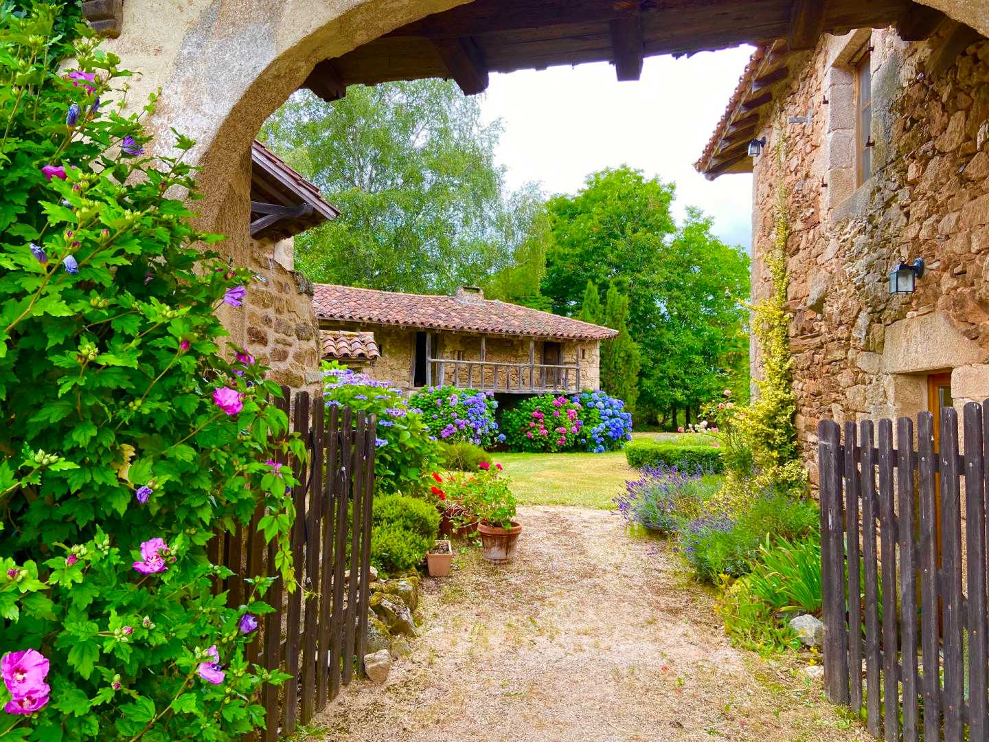 Будинок в Figeac, Occitanie 11392412