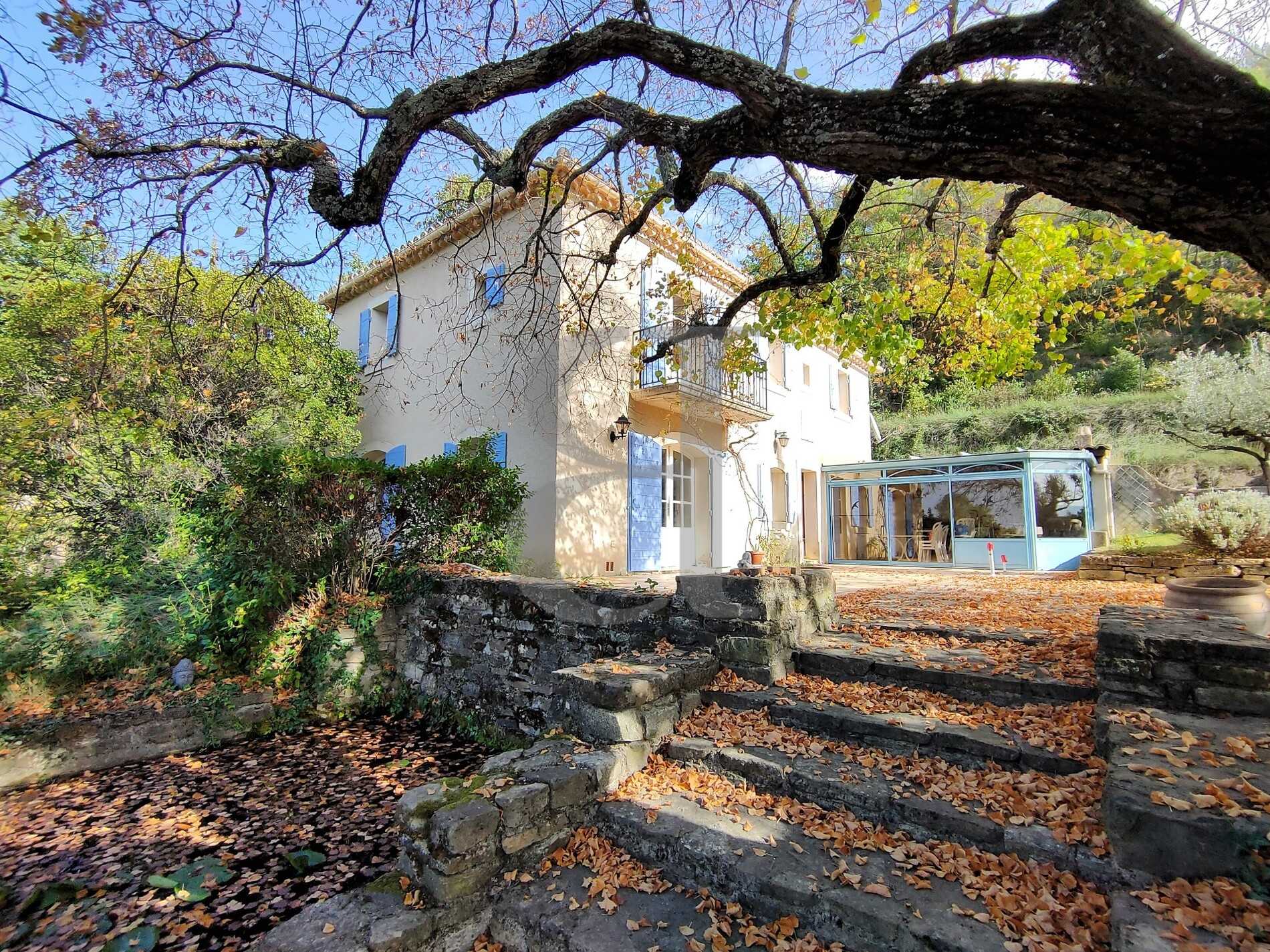 жилой дом в Vaison-la-Romaine, Provence-Alpes-Côte d'Azur 11392432