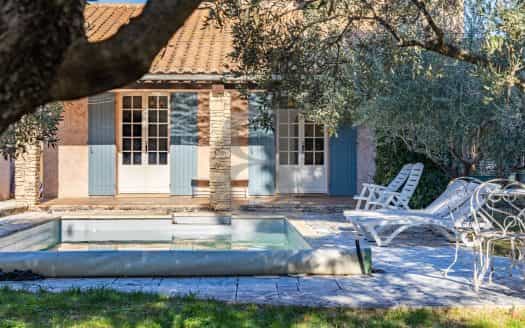 Huis in Carpentras, Provence-Alpes-Côte d'Azur 11392451