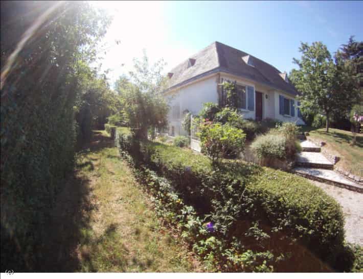 rumah dalam Civray, Nouvelle-Aquitaine 11392505
