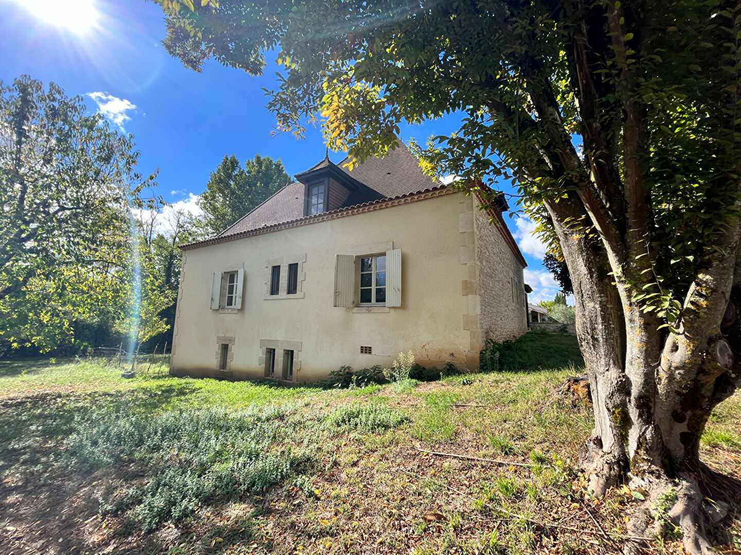 Rumah di Fumel, Nouvelle-Aquitaine 11392535
