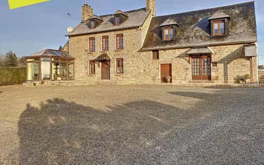 Dom w Villedieu-les-Poeles, Normandia 11392605