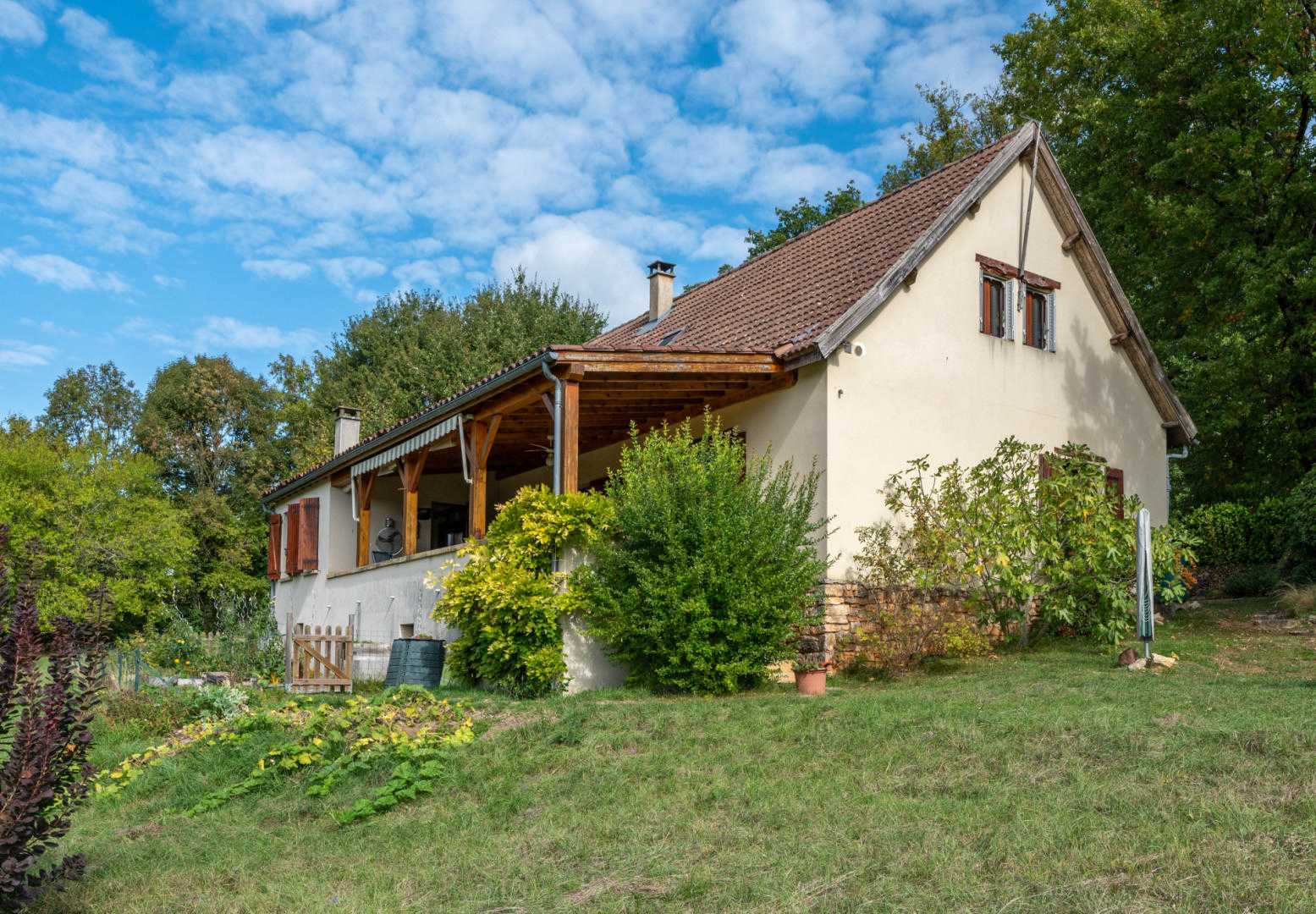 House in La Tour, Provence-Alpes-Cote d'Azur 11392624