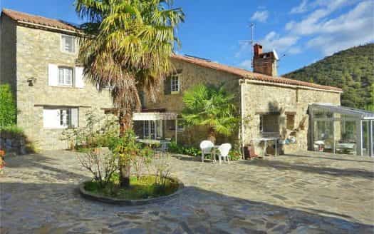 房子 在 Arles-sur-Tech, Occitanie 11392640