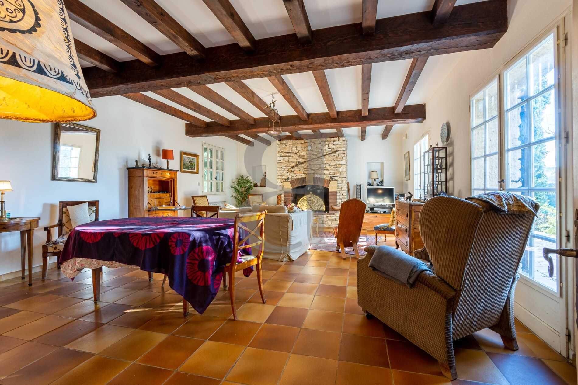 Dom w La Roque-sur-Pernes, Provence-Alpes-Côte d'Azur 11392675