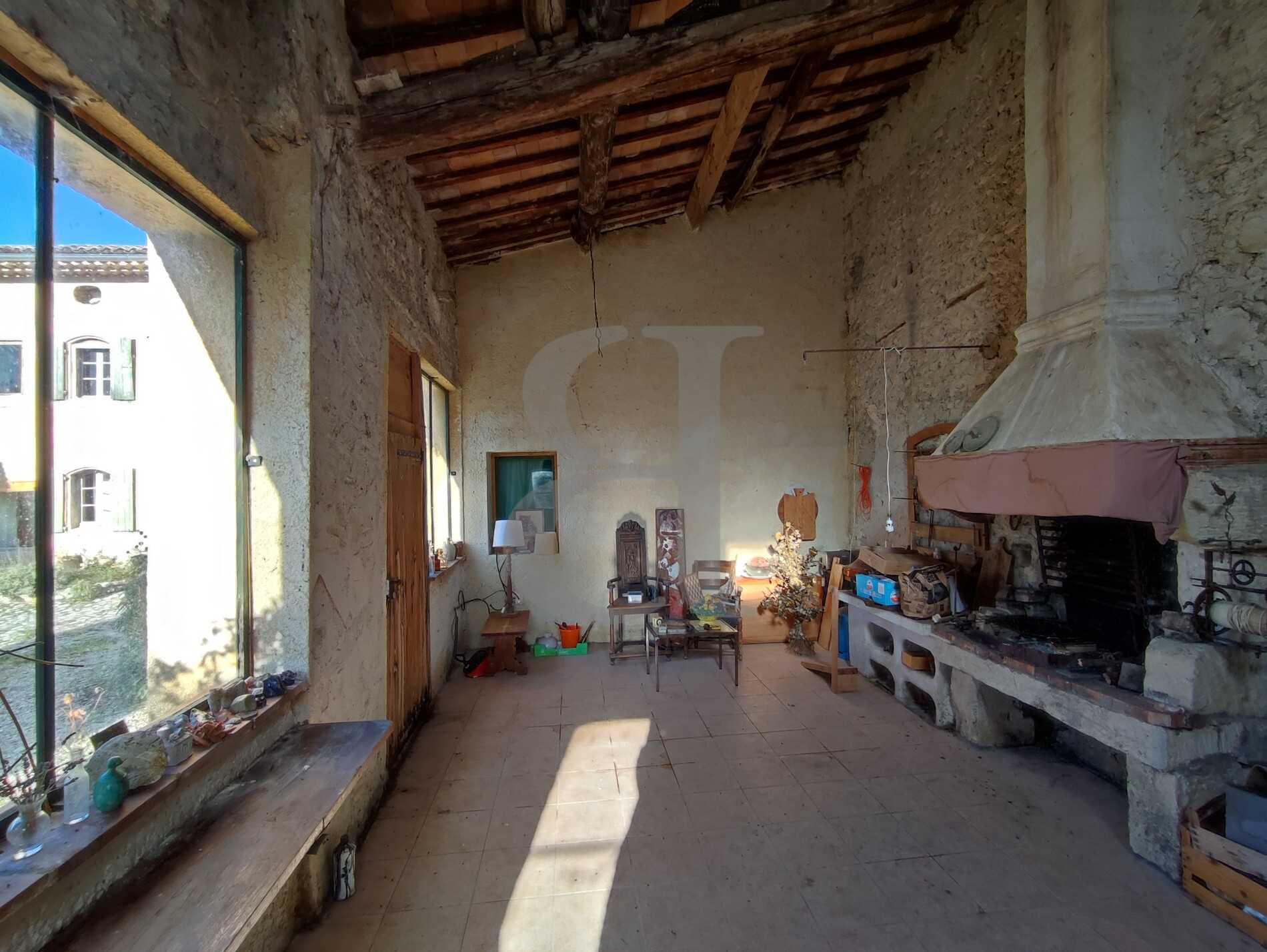 मकान में Visan, Provence-Alpes-Côte d'Azur 11392678