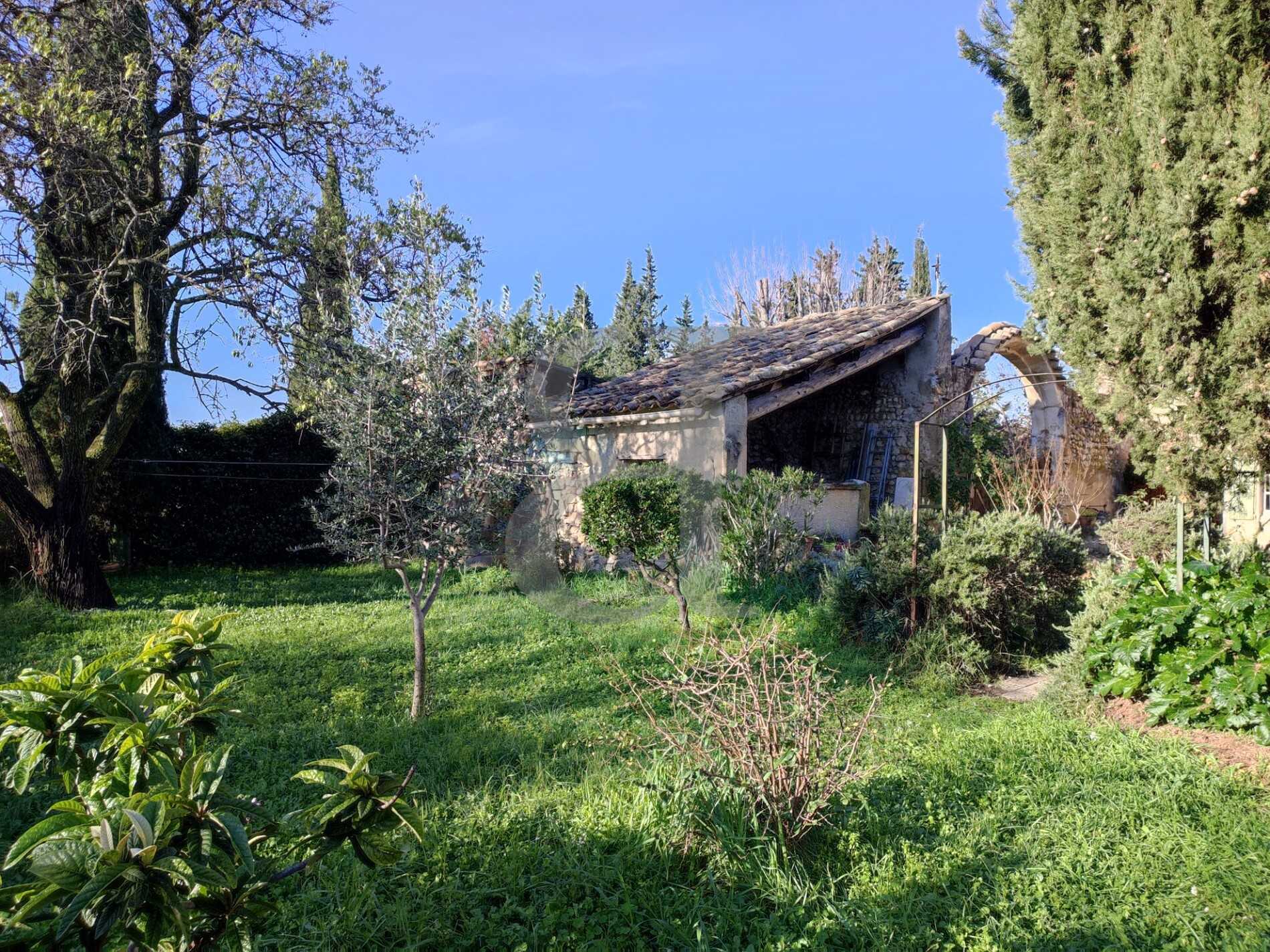 Hus i Visan, Provence-Alpes-Côte d'Azur 11392678