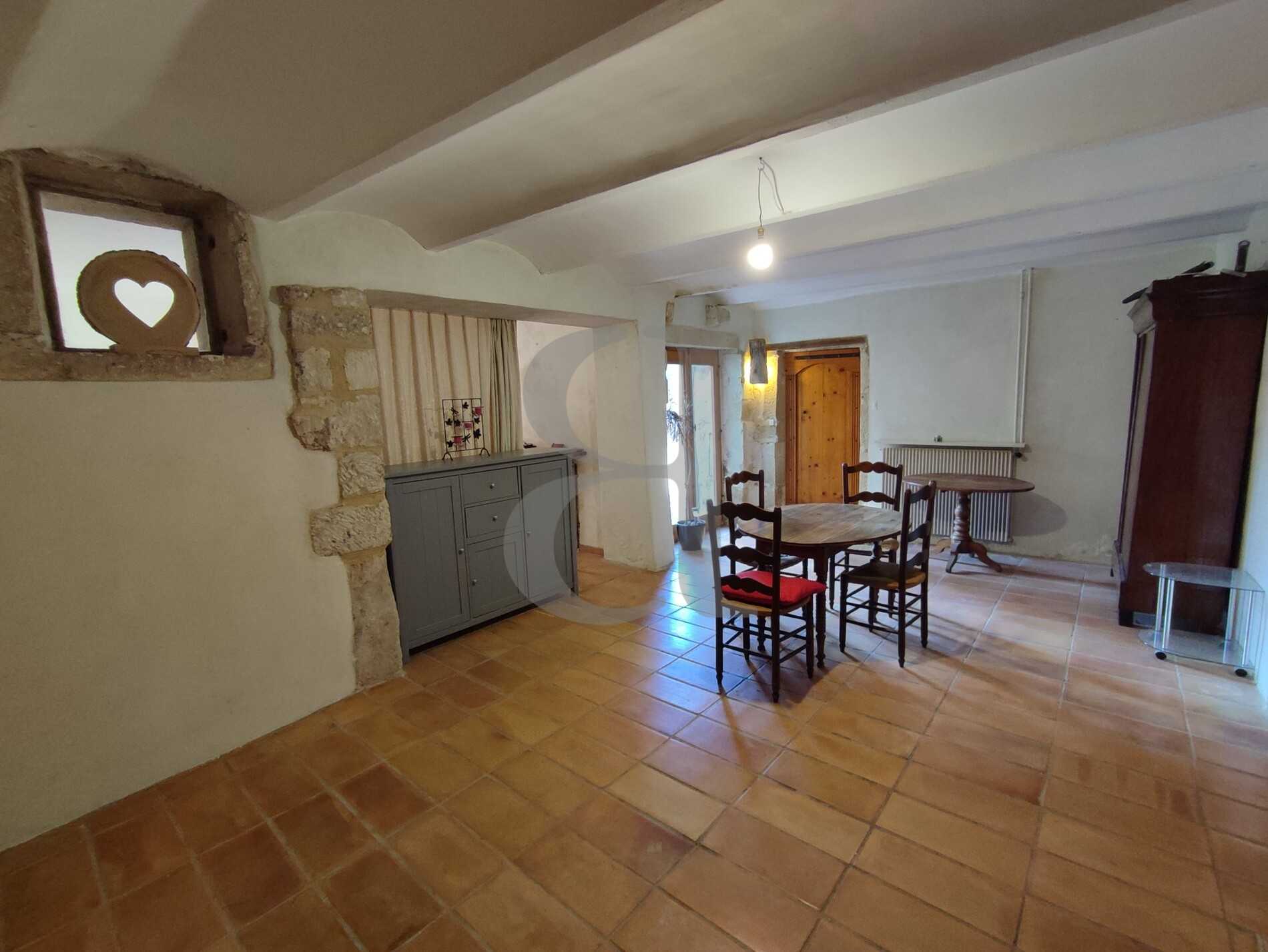 Rumah di Visan, Provence-Alpes-Côte d'Azur 11392678