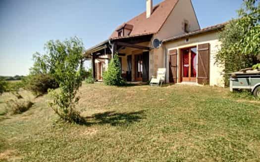House in Meyrals, Nouvelle-Aquitaine 11392696
