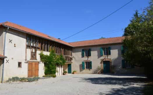 Talo sisään Castelnau-Magnoac, Occitanie 11392712