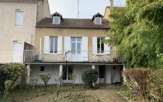 Talo sisään Bergerac, Nouvelle-Aquitaine 11392833