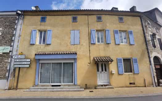 Huis in La Coquille, Nouvelle-Aquitaine 11392838