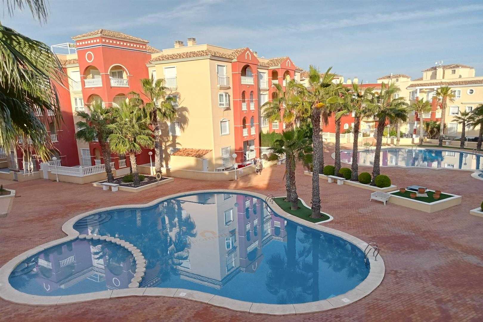 Condominium in Los Alcázares, Murcia 11392854