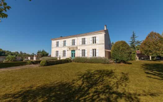 casa en Cognac, Nouvelle-Aquitaine 11392879