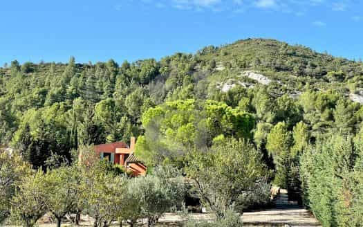 σπίτι σε Les Baux-de-Provence, Provence-Alpes-Cote d'Azur 11392968