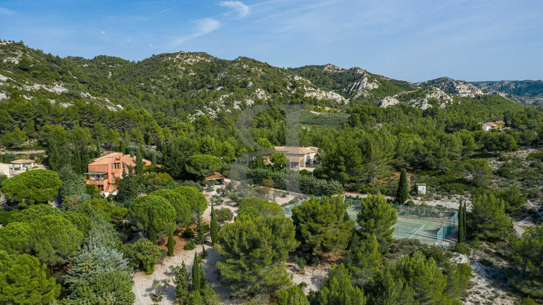 Huis in Les Baux-de-Provence, Provence-Alpes-Côte d'Azur 11392968