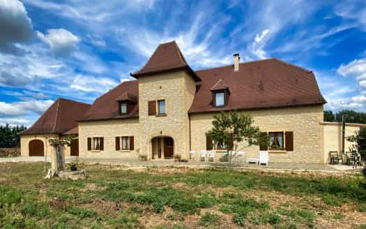 بيت في Gourdon, Occitanie 11393055