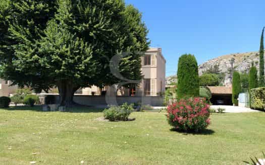 房子 在 Cavaillon, Provence-Alpes-Côte d'Azur 11393215