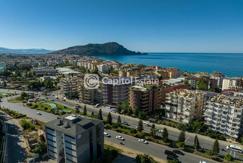 Condominium in Alanya, Antalya 11393397